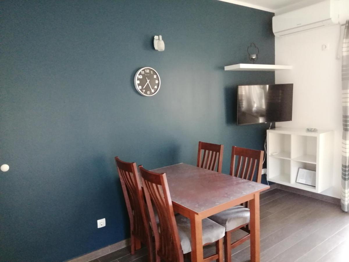 Villa Luce Apartment House Karlobag Exterior foto