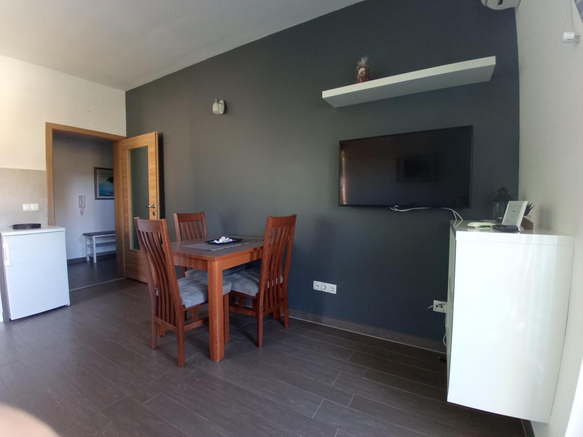 Villa Luce Apartment House Karlobag Exterior foto